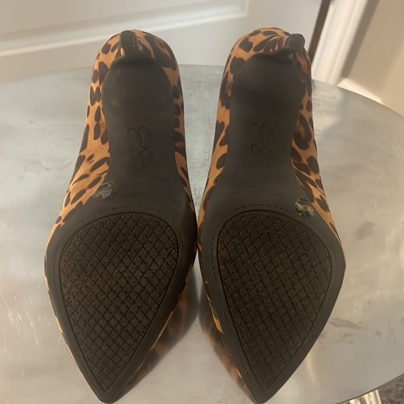 Jessica Simpson New Maxi Leopard stiletto heels Size 8 - Picture 5 of 7